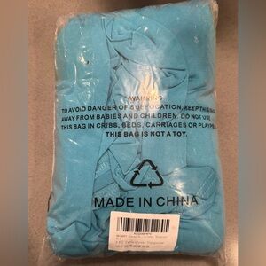 BRAND NEW | Stretchy spandex | Turquoise | 6 foot table cloth